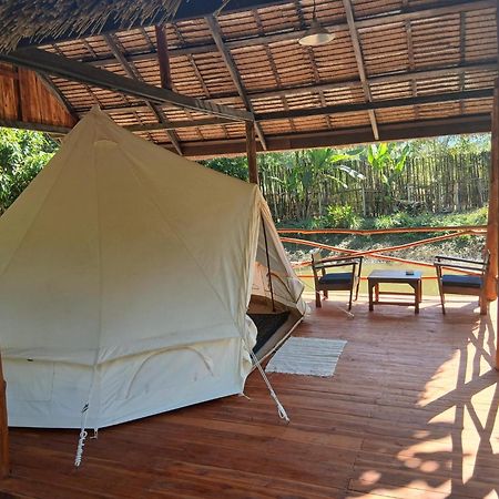 Naga Lodge Луанґпхабанґ Екстер'єр фото